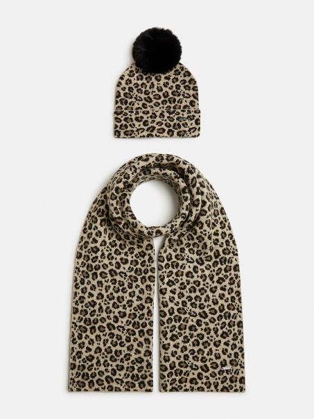 Set De Pălărie și Eșarfă Animalier Model Multicolor Guess