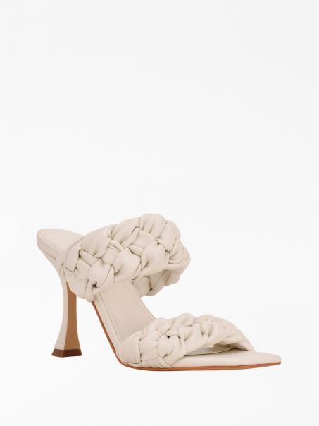 Ghici Catari Albi Cu Toc Impletit Harlie