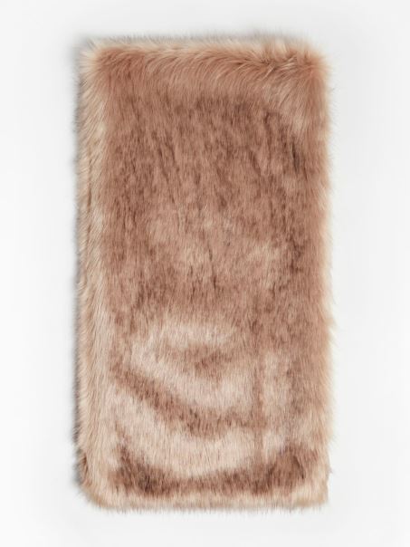 Guess Eșarfă De Blană Artificială Bej